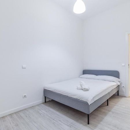 Amplio Apartamento En Malasana Para 6 Personas Apartment Madrid Ngoại thất bức ảnh