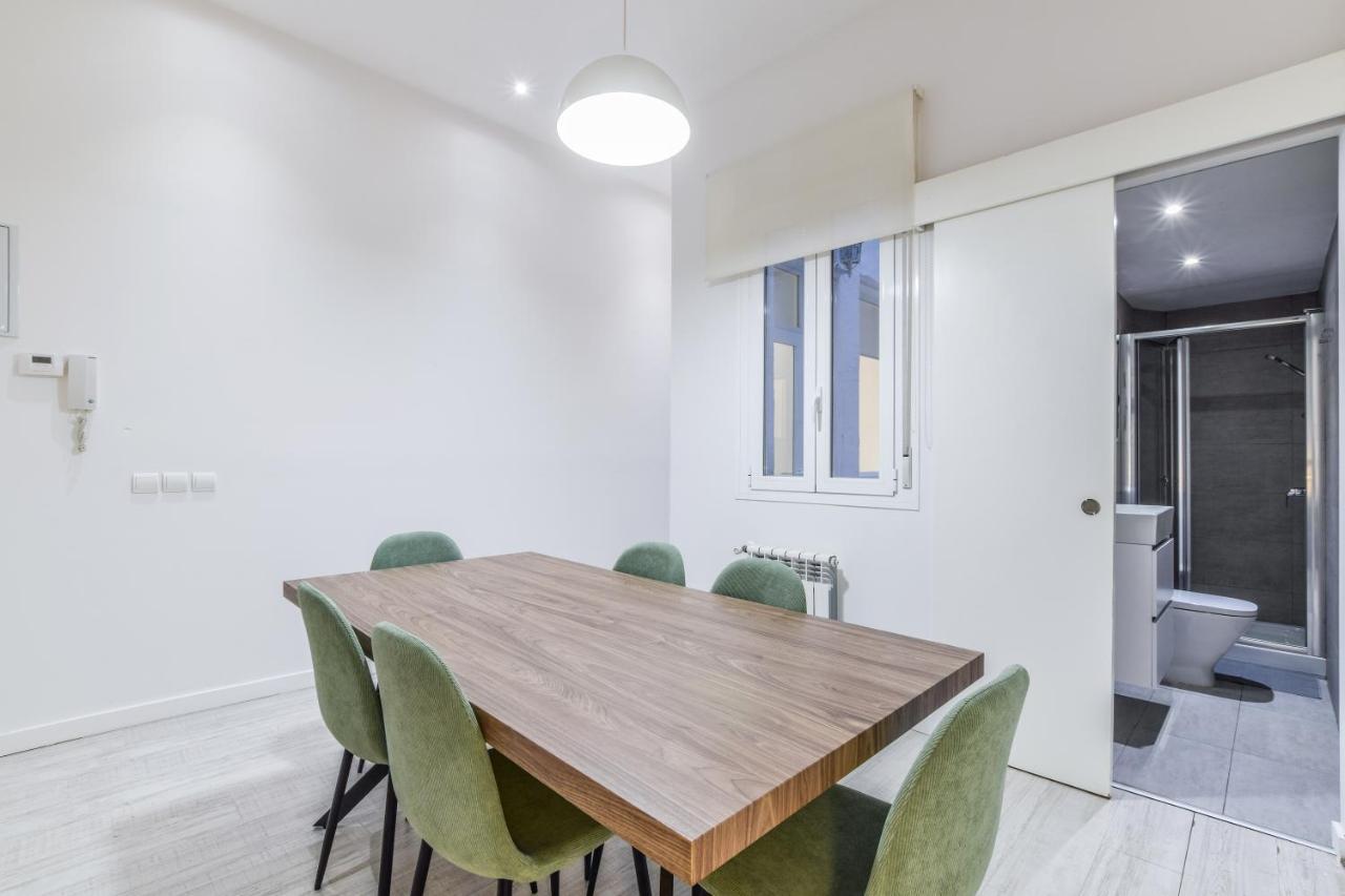 Amplio Apartamento En Malasana Para 6 Personas Apartment Madrid Ngoại thất bức ảnh