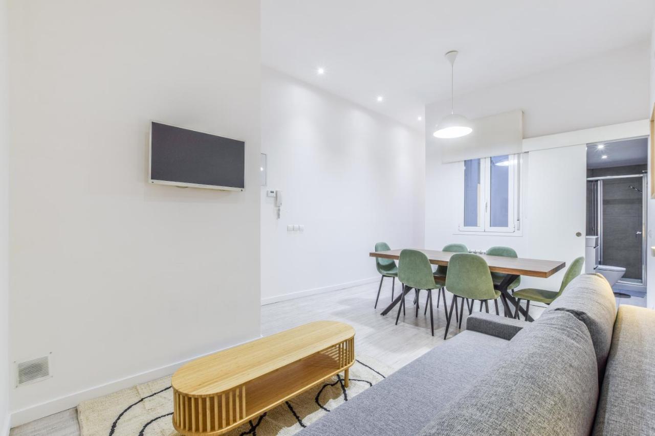 Amplio Apartamento En Malasana Para 6 Personas Apartment Madrid Ngoại thất bức ảnh