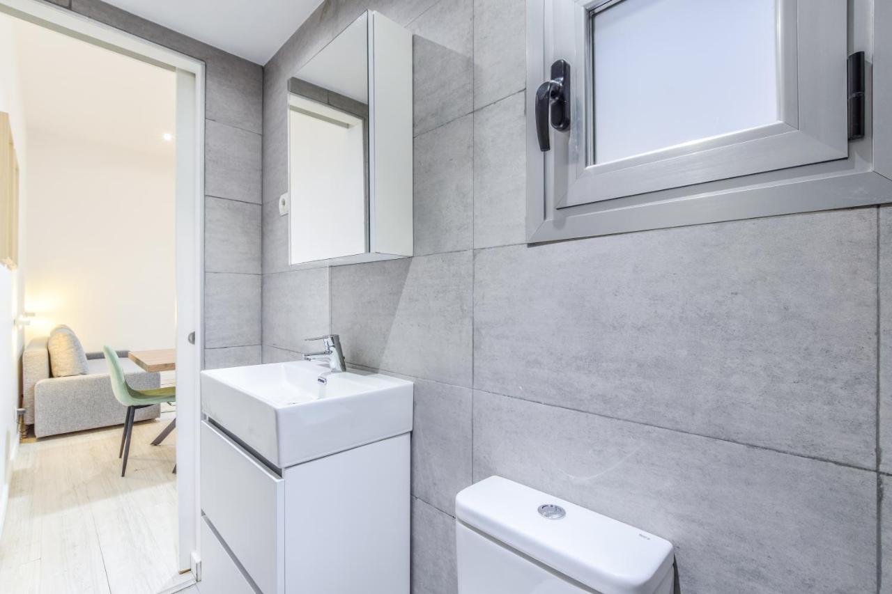 Amplio Apartamento En Malasana Para 6 Personas Apartment Madrid Ngoại thất bức ảnh