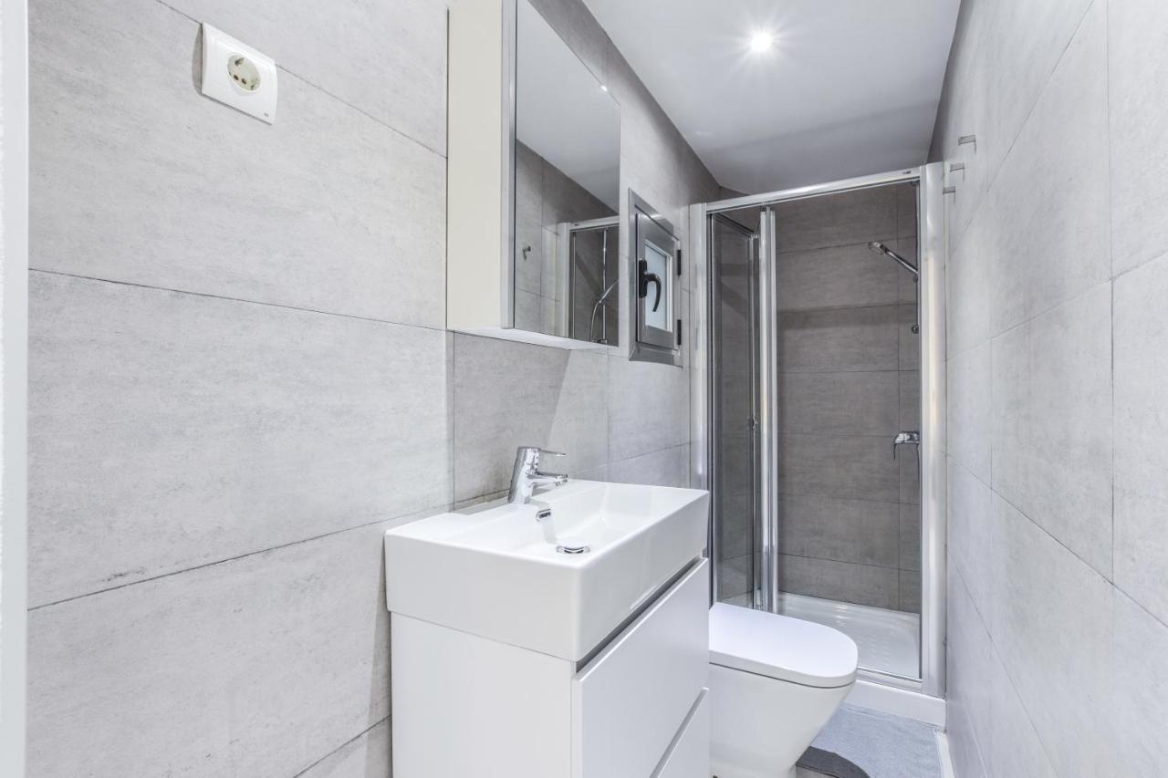 Amplio Apartamento En Malasana Para 6 Personas Apartment Madrid Ngoại thất bức ảnh